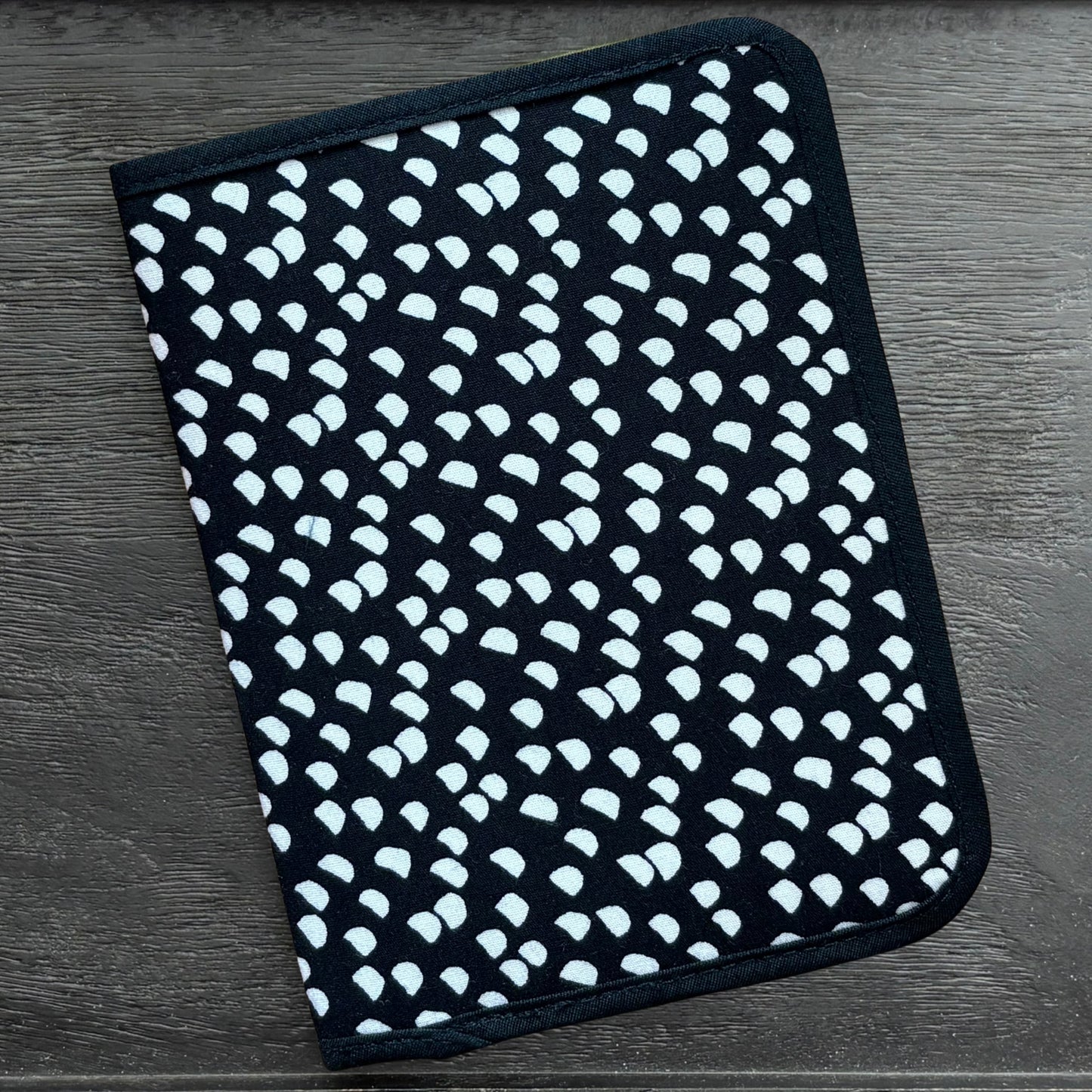 Black and White Mini – Tract and Invitation Holder (4 Pockets)