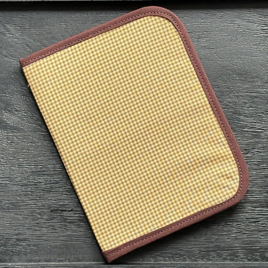 Light Brown Houndstooth Print Mini Ministry Organizer – Tract and Invitation Holder (4.4” x 5.8”)