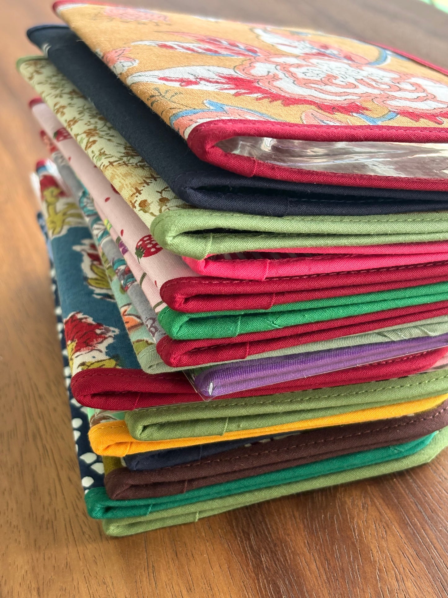 Surprise Style Pre-Order – Minis with 3, 4 and 6 pockets